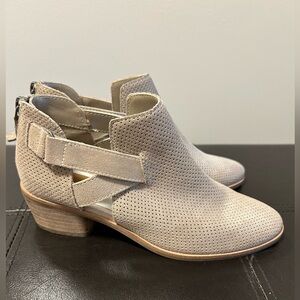 Dolce Vita Women's Suede Ankle Booties Size 6